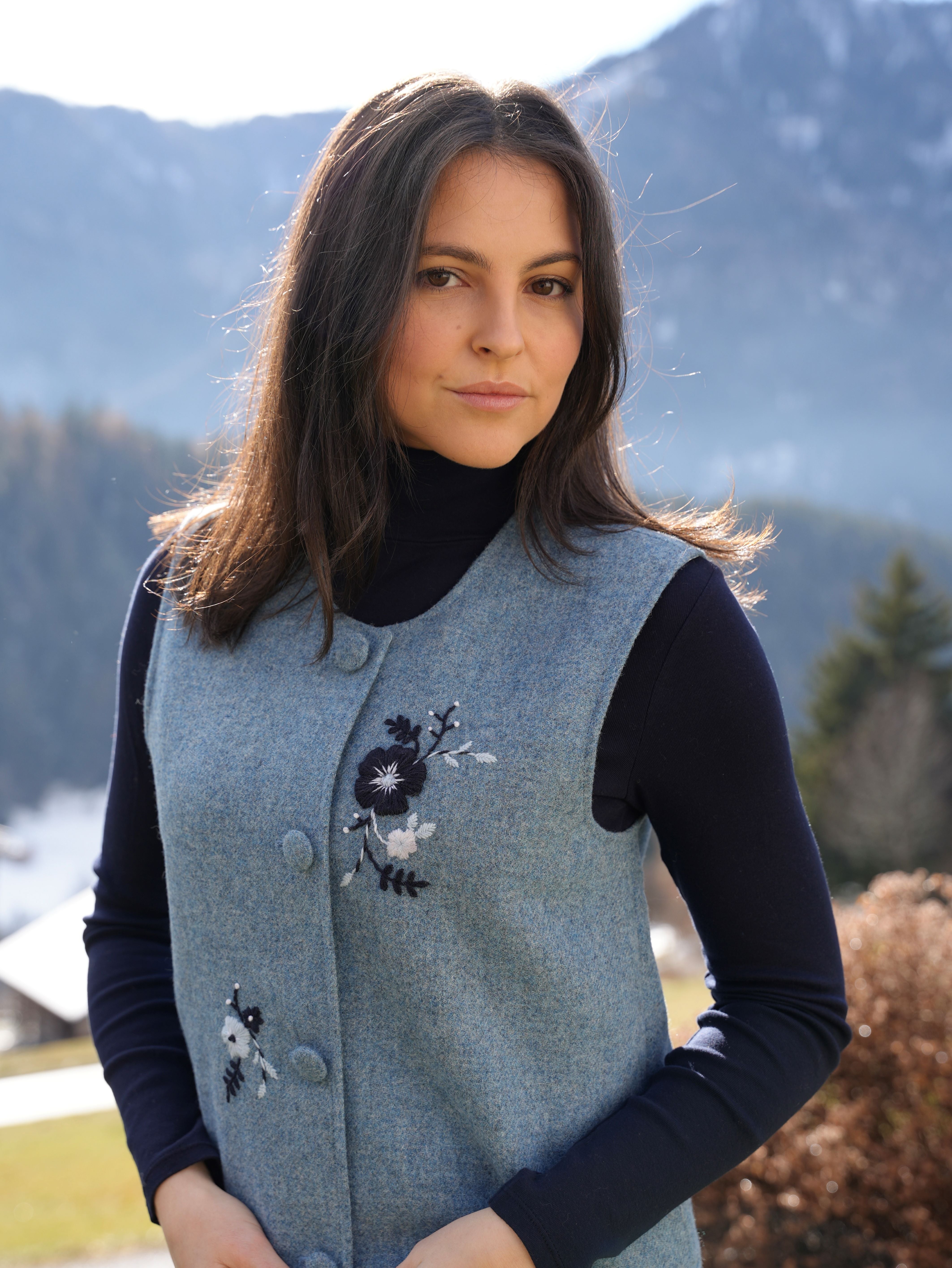 GILET - LINEA RICAMO