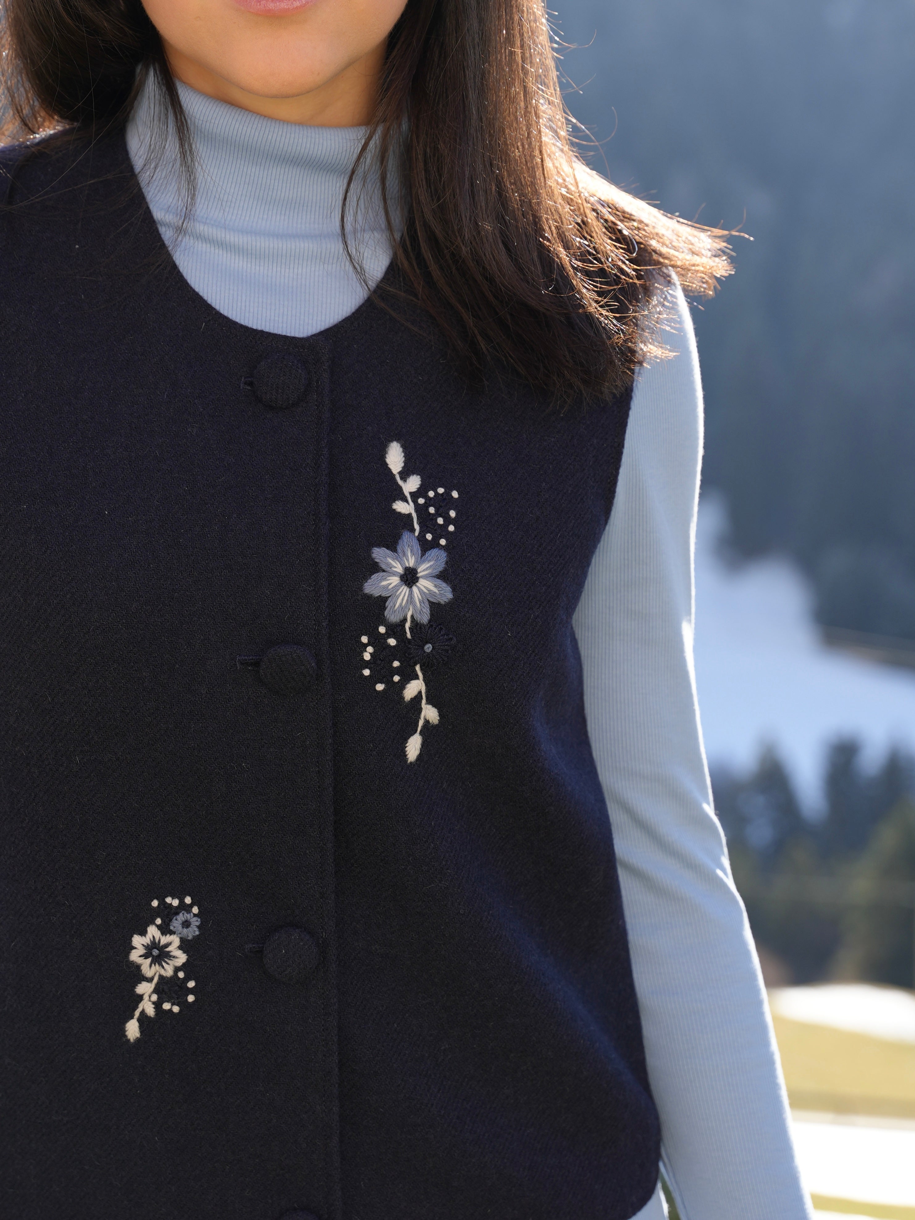 GILET - LINEA RICAMO